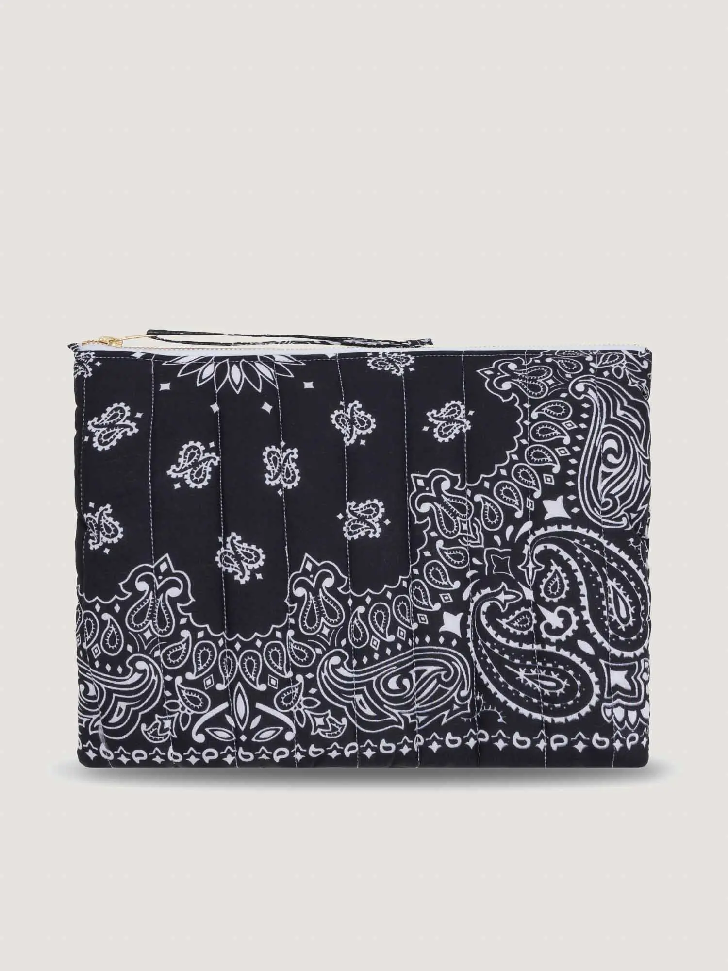 Pochette Zippée Matelassée - YIN & YANG - All Black - Image 4