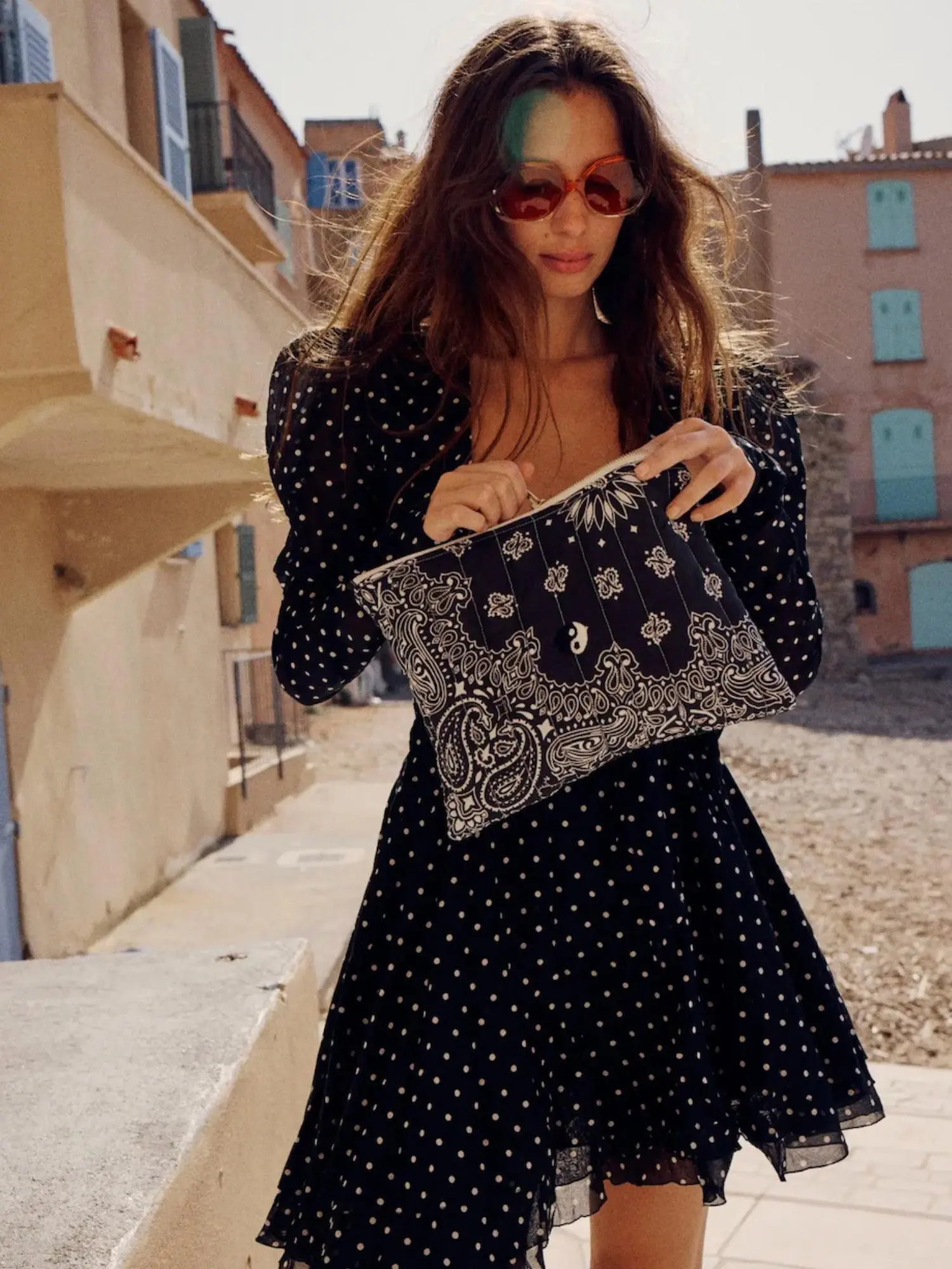 Pochette Zippée Matelassée - YIN & YANG - All Black - Image 6